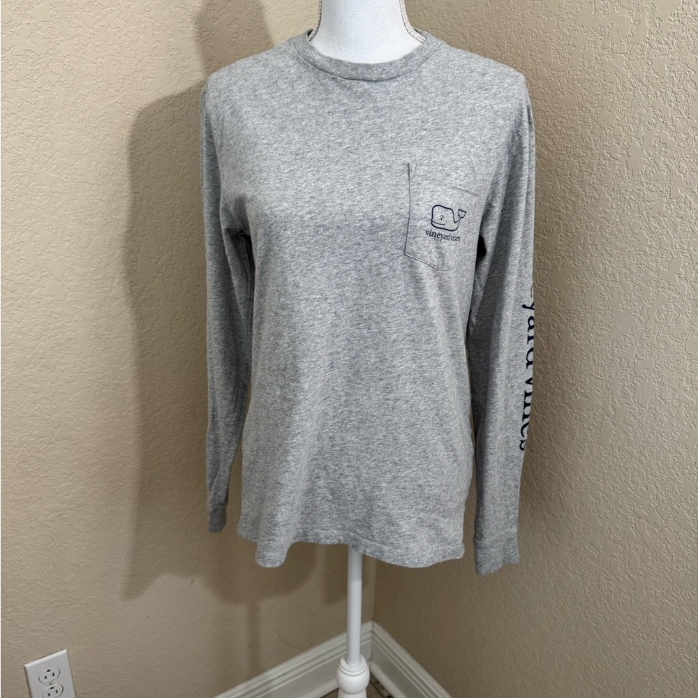 Vineyard Vines Gray Long Sleeve Crew T-Shirt with Pocket Size XS Football